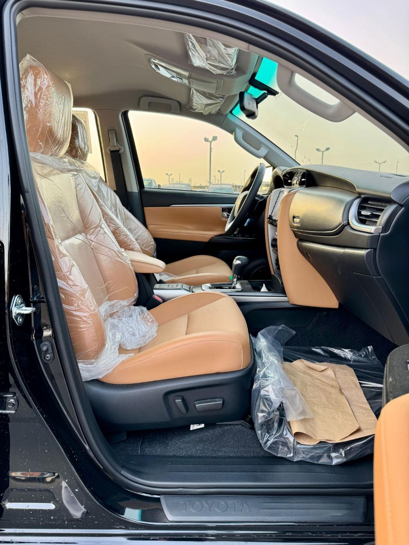 Toyota Fortuner Toyota Fortuner SR5 Plus 4.0L - Black - 0 KM - 2025