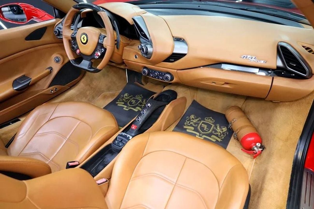 فيراري 488 سبايدر STD 2017 Ferrari 488 Spider, Carbon Exterior/Interior, Passenger Display, GCC Specs!!