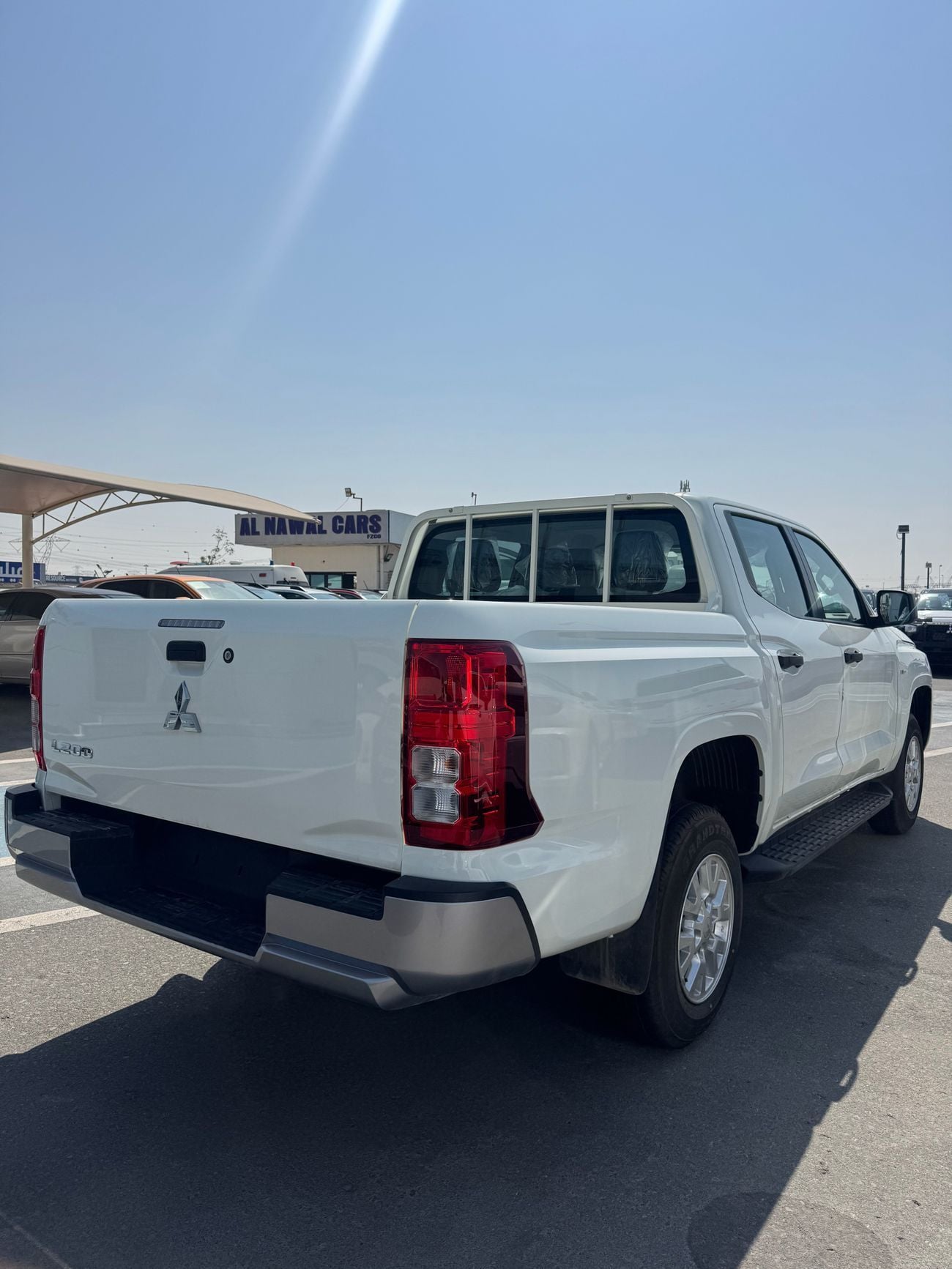Mitsubishi L200 STD GL Double Cab Diesel M/T 2.4L Mitsubishi L200 M/T 2.4L Diesel!!!