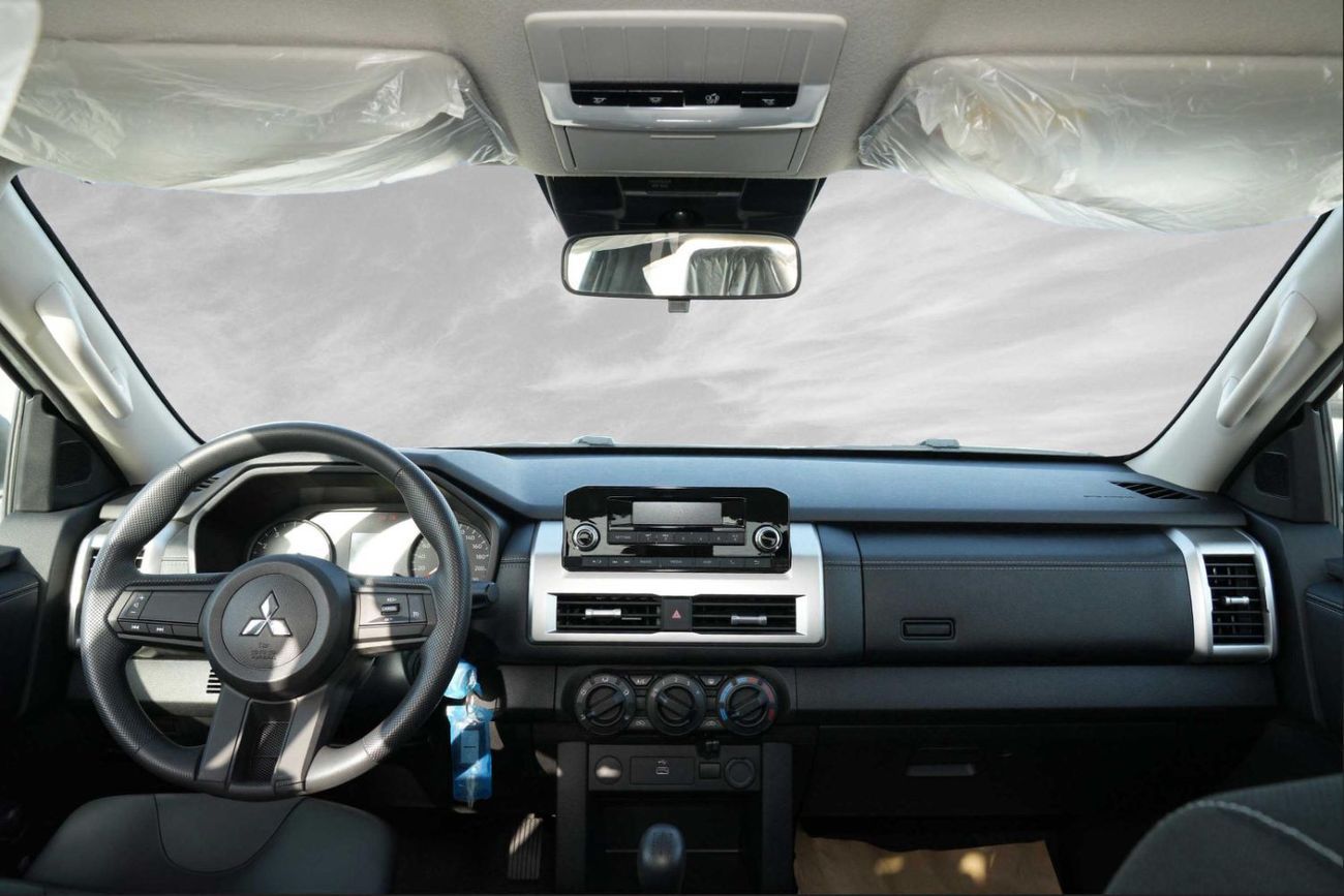 Mitsubishi L200 2.4L GLX 4X4 D/C MID M/T PETROL