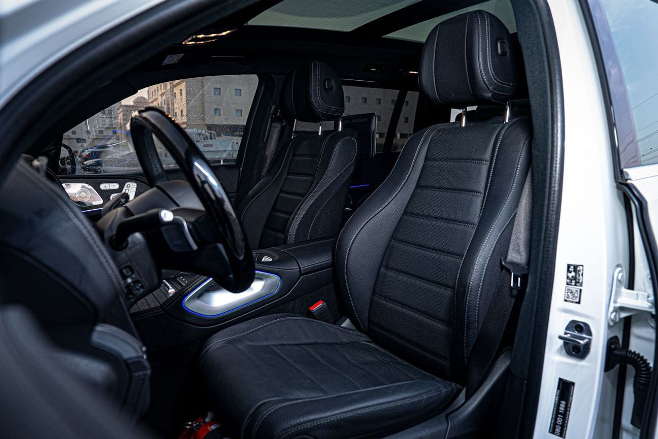 مرسيدس بنز GLS 580 Premium + 4.0L (489 HP)