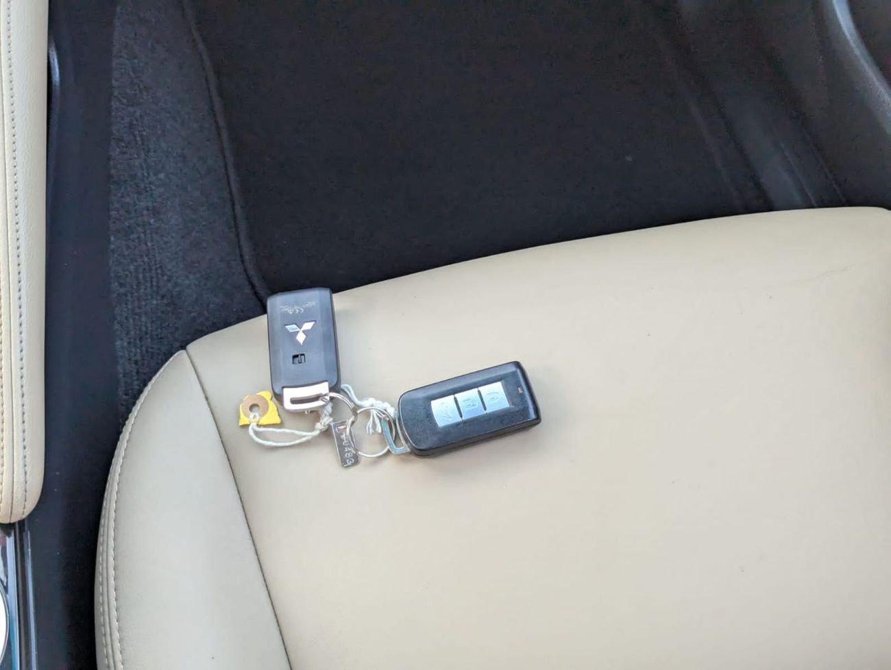 ميتسوبيشي مونتيرو سبورت Mitsubishi Montero sport 2022 LHD white colour