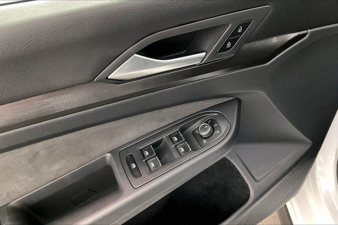 Volkswagen Golf GTI - Cloth | Carnival Sale • UP TO AED 20,000 OFF | Guaranteed Warranty | 0 Down Payment