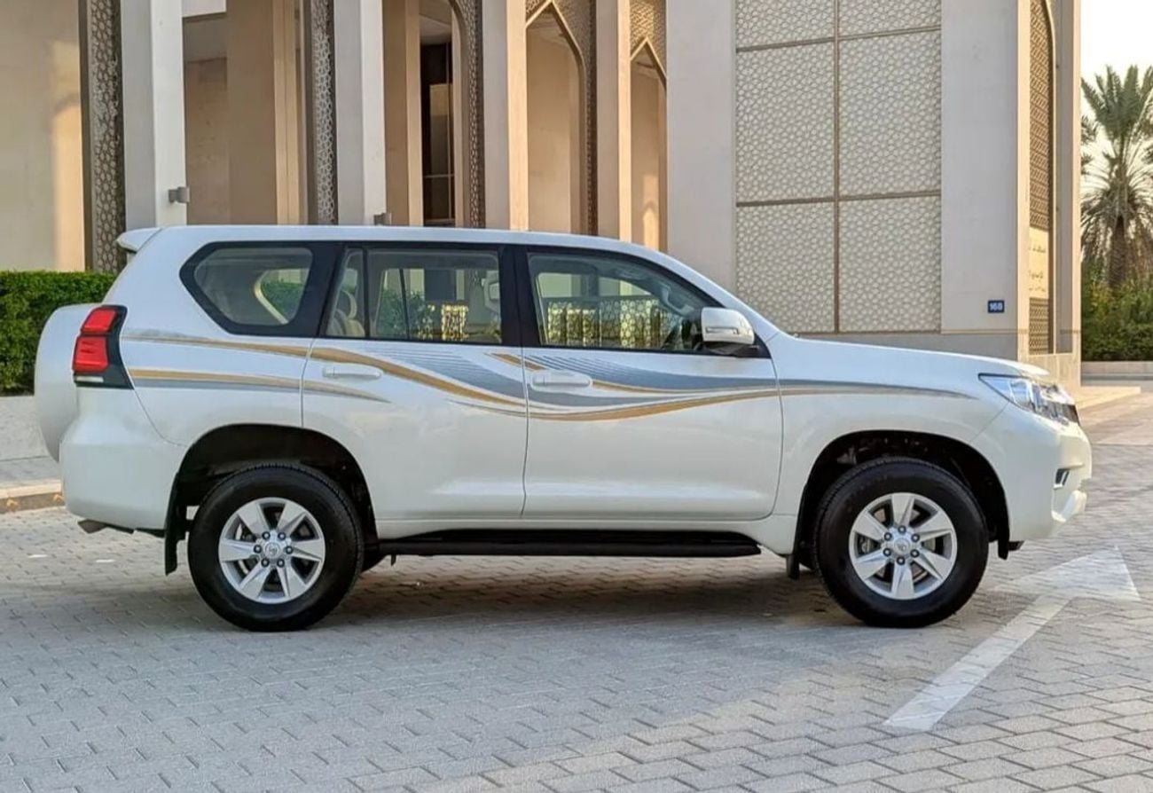 Toyota Prado Toyota prado 2022MODEL TXL 2.7L v4 petrol Engine Colour White Transmission Automatic Interior.Begie