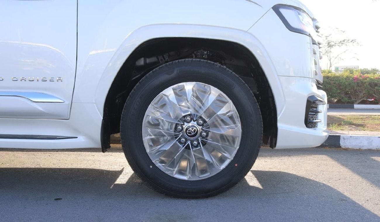 تويوتا لاند كروزر 2026 Model Toyota Land Cruiser (LC300) VX, 4.0L Petrol 4WD 6A/T