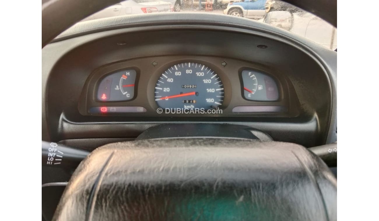 Toyota Hilux TOYOTA HILUX PICK UP RIGHT HAND DRIVE   (PM1540)