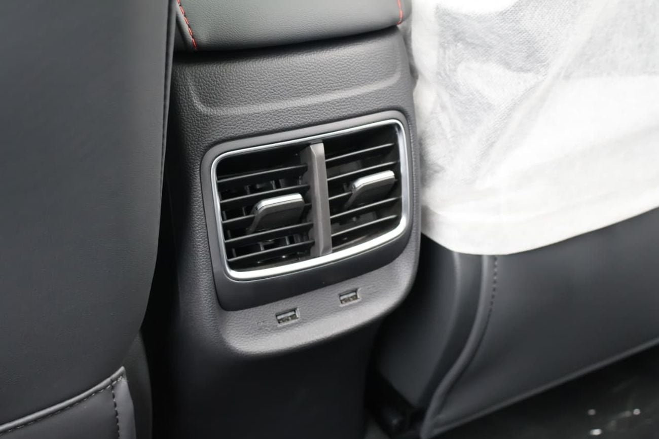 أم جي ZS 2025 MG ZS 1.5L AT Luxury Full option