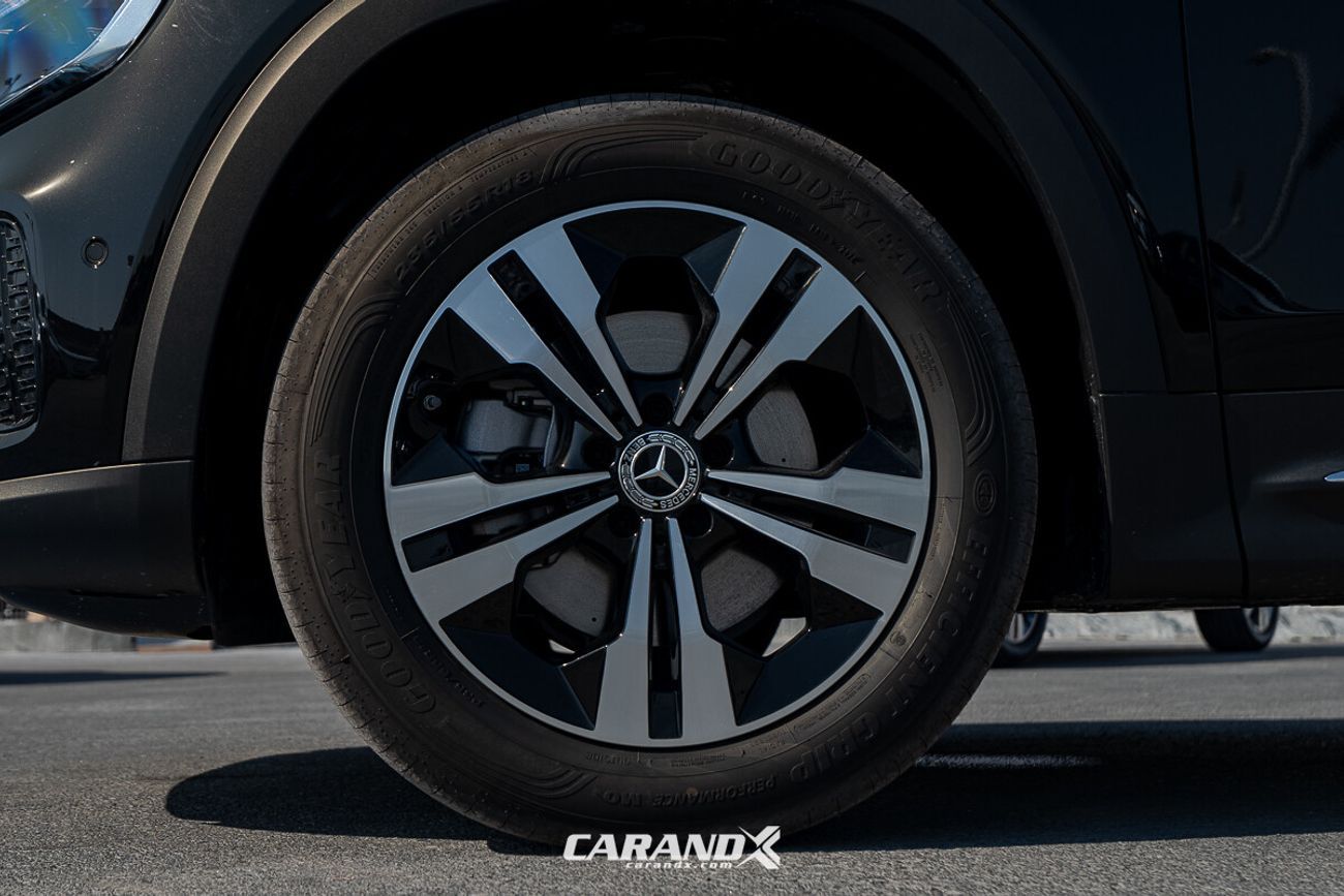 مرسيدس بنز GLB 200 Mercedes-Benz GLB 200 1.3 TURBO