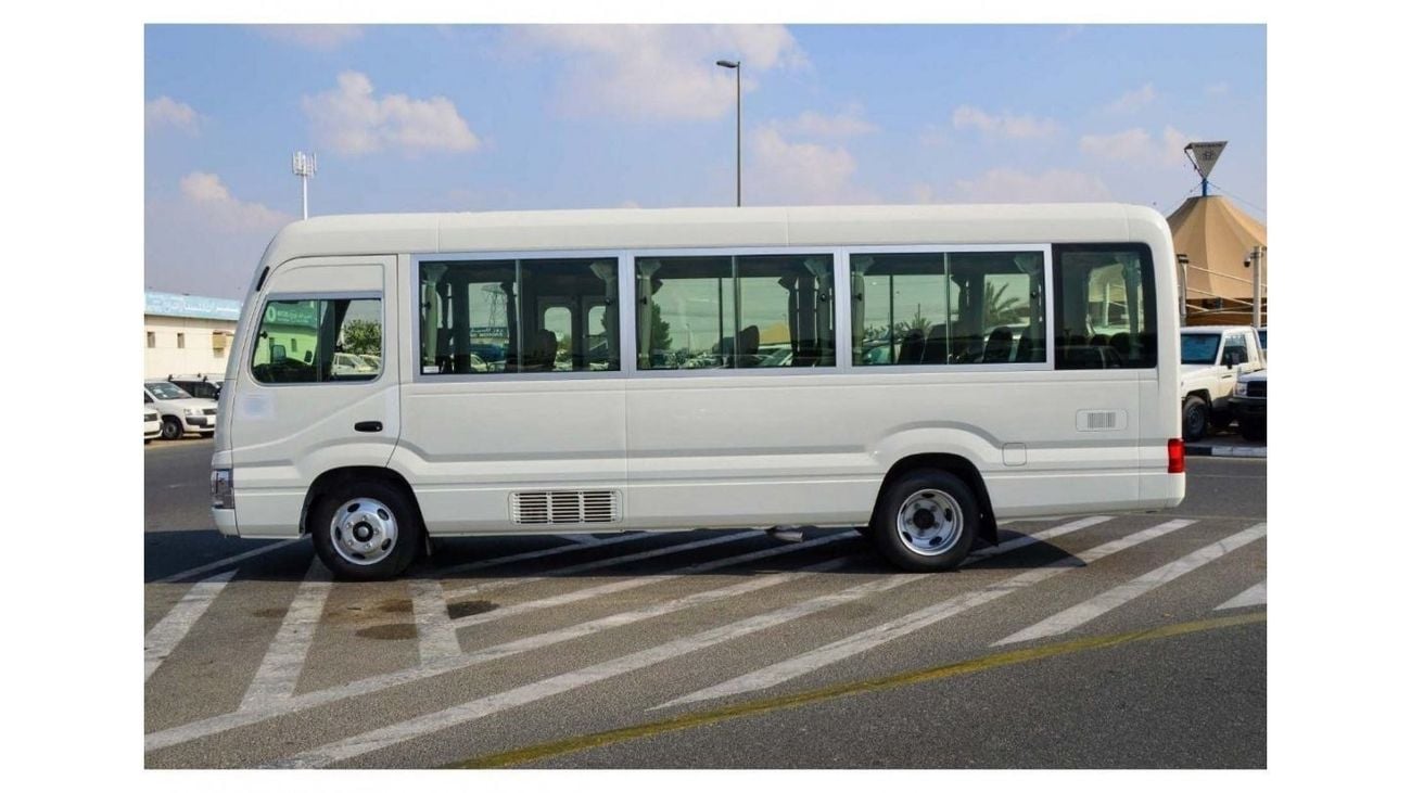 Toyota Coaster Toyota coaster dsl Mt 30 seater 4.2 model 2022