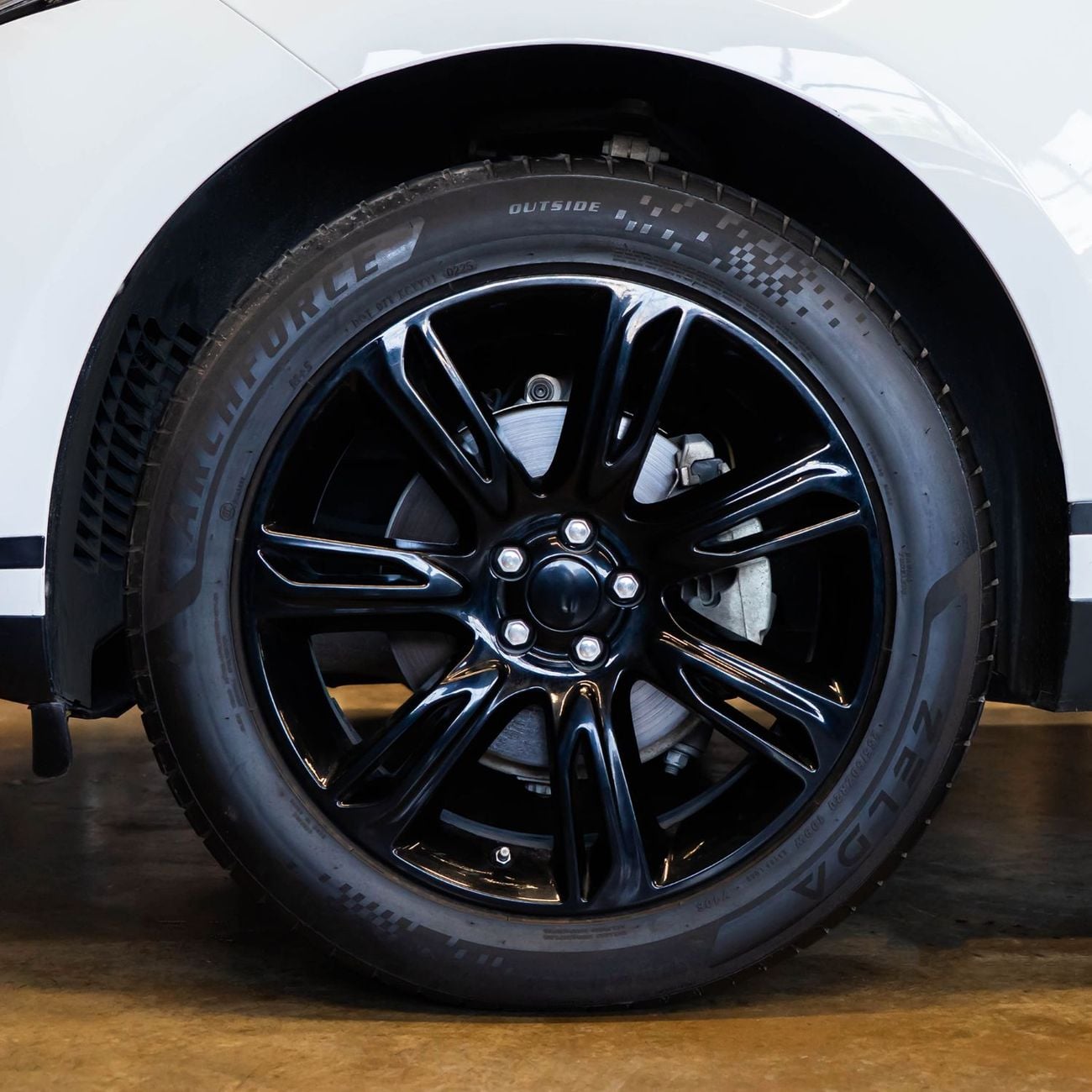 لاند روفر رينج روفر فيلار 2,107 P.M • 0% Downpayment • Range Rover Velar P250 S • 1 Year Warranty
