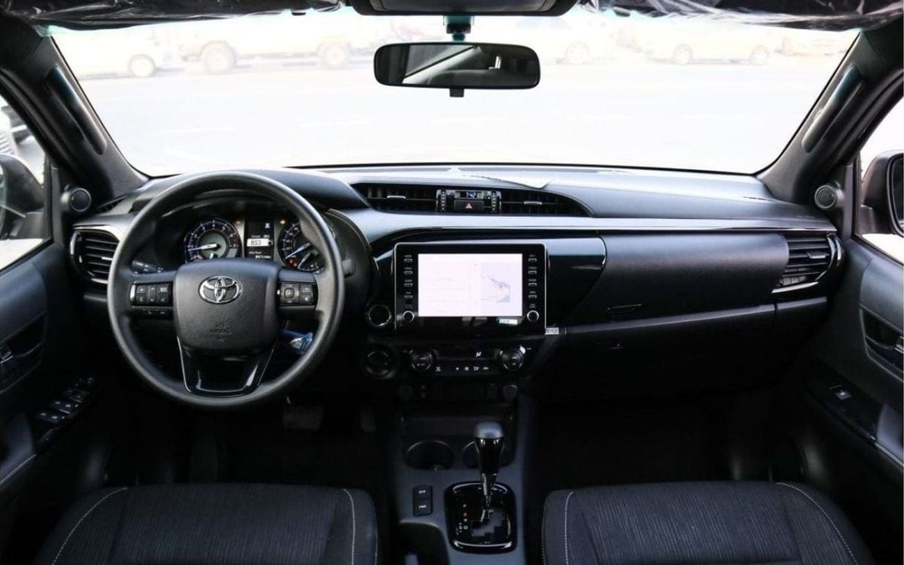 تويوتا هيلوكس Toyota Hilux Adventure 4.0L petrol V6 full option 2024