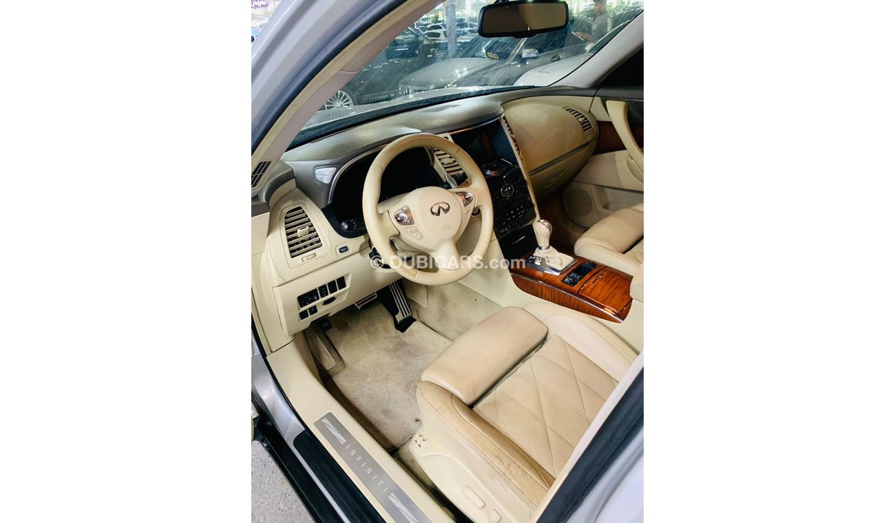 Infiniti FX50 INFINITI FX50 2009
