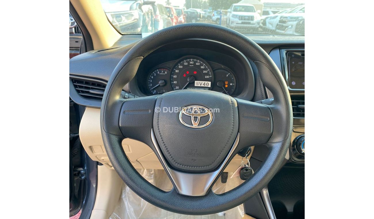 تويوتا يارس تويوتا يارس 1.3 لتر بنزين موديل 2021 لون رمادي أتوماتيكي