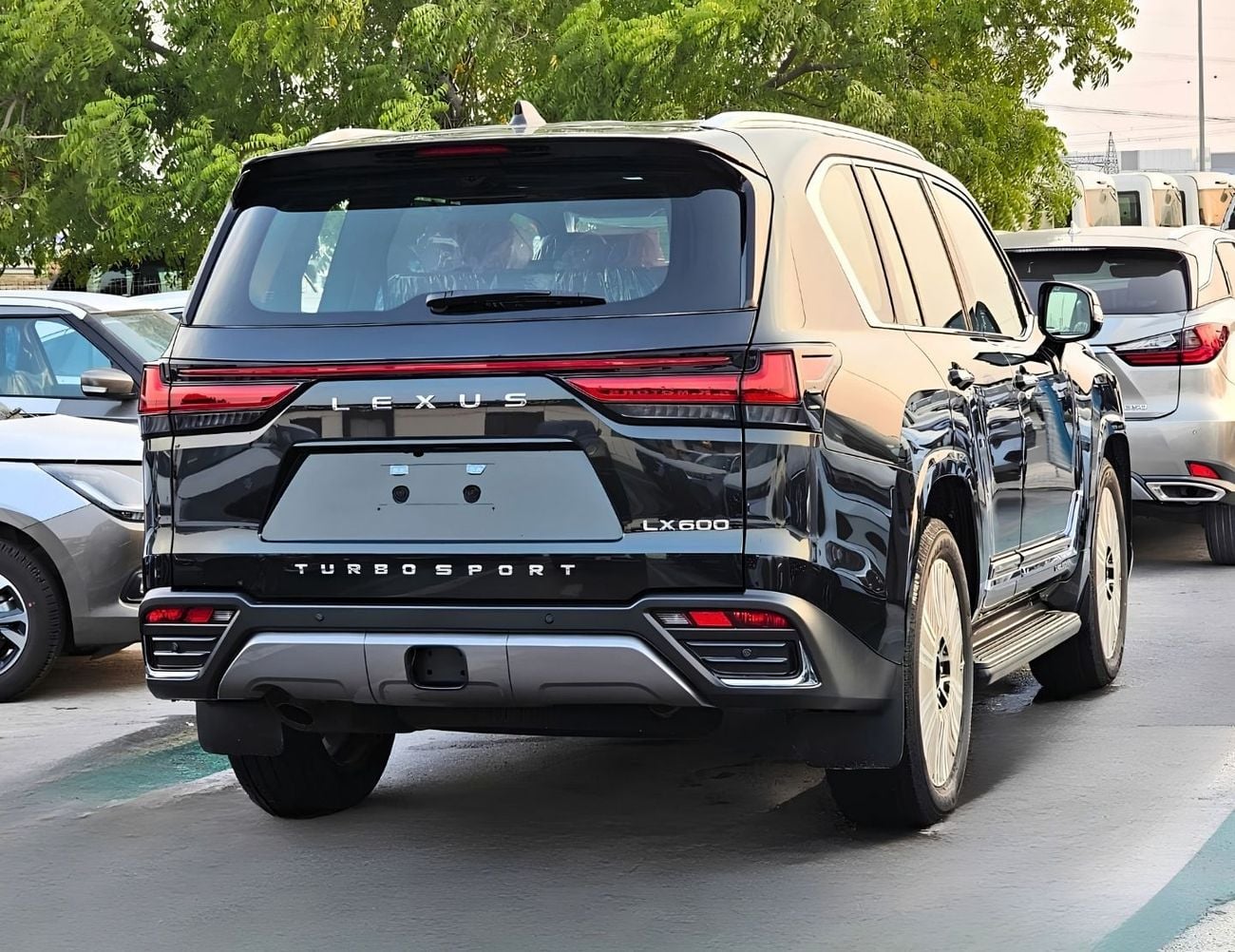 Lexus LX600 TURBO SPORT LEXUS LX600 TURBO SPORT || 3.5L PETROL V6 4WD A/T | RADAR | SOFT CLOSE DOOR | FULL OPTION (CODE # L6