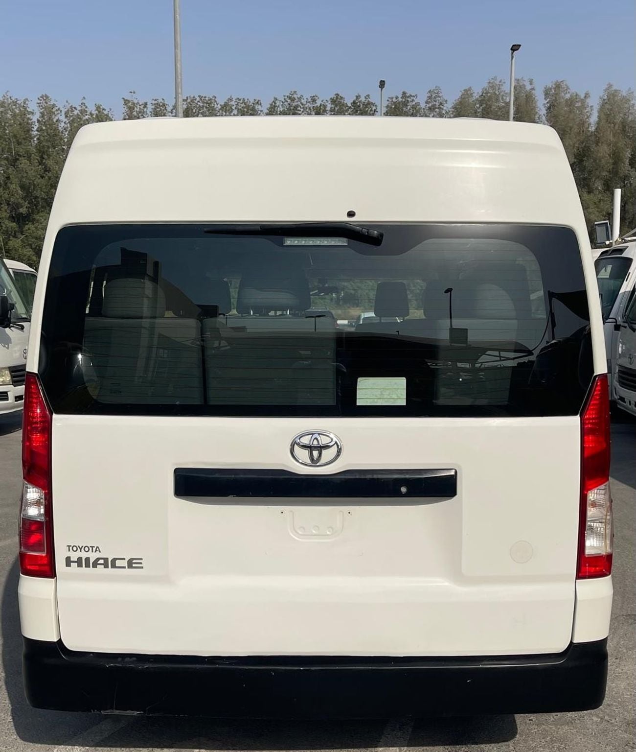 Toyota Hiace Commuter GL High Roof