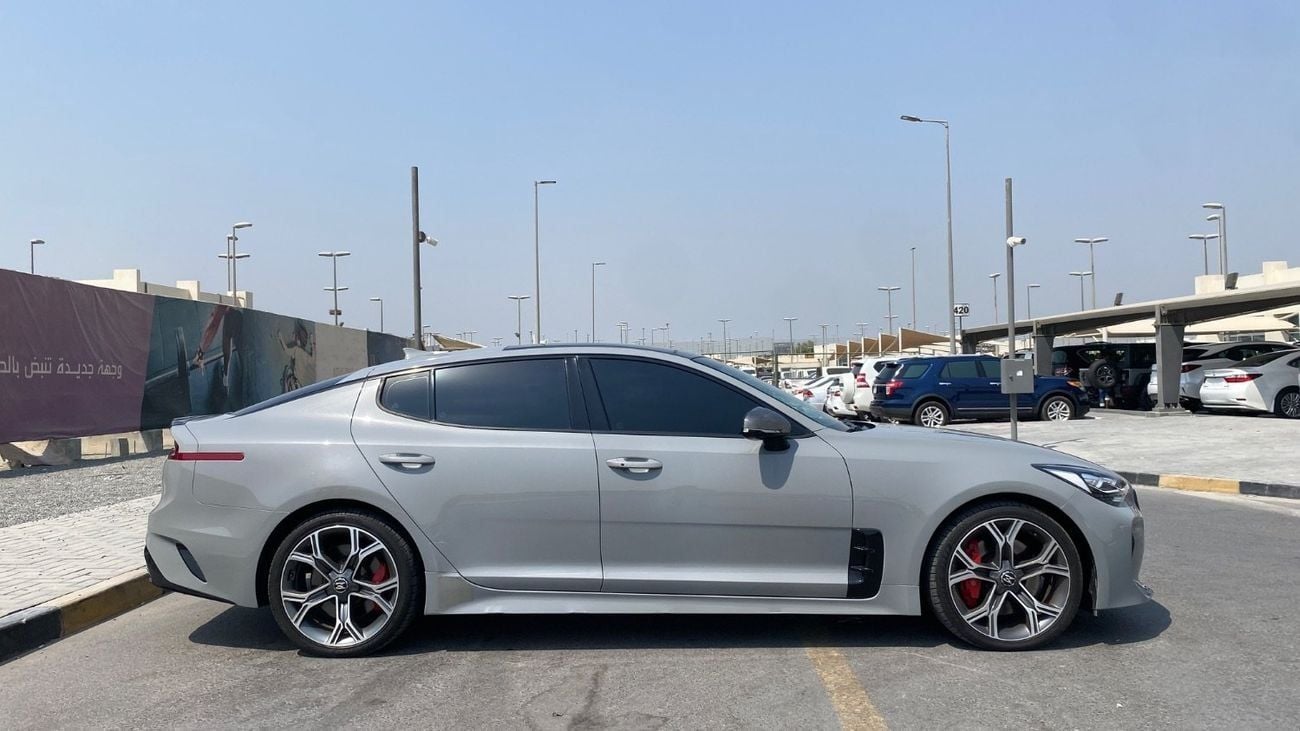 كيا ستينجر GT 3.3L AWD