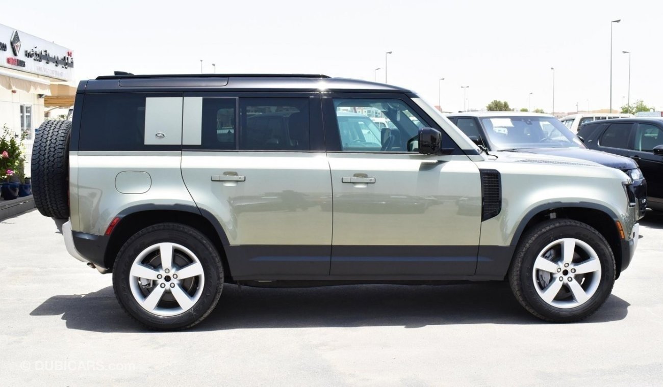 Land Rover Defender First Edition 3.0P / 7 Seats