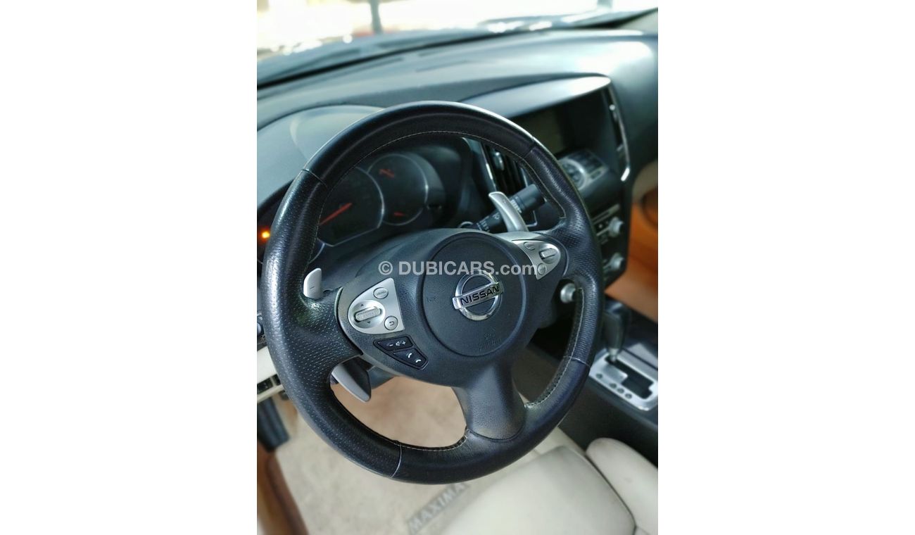 Nissan Maxima SR