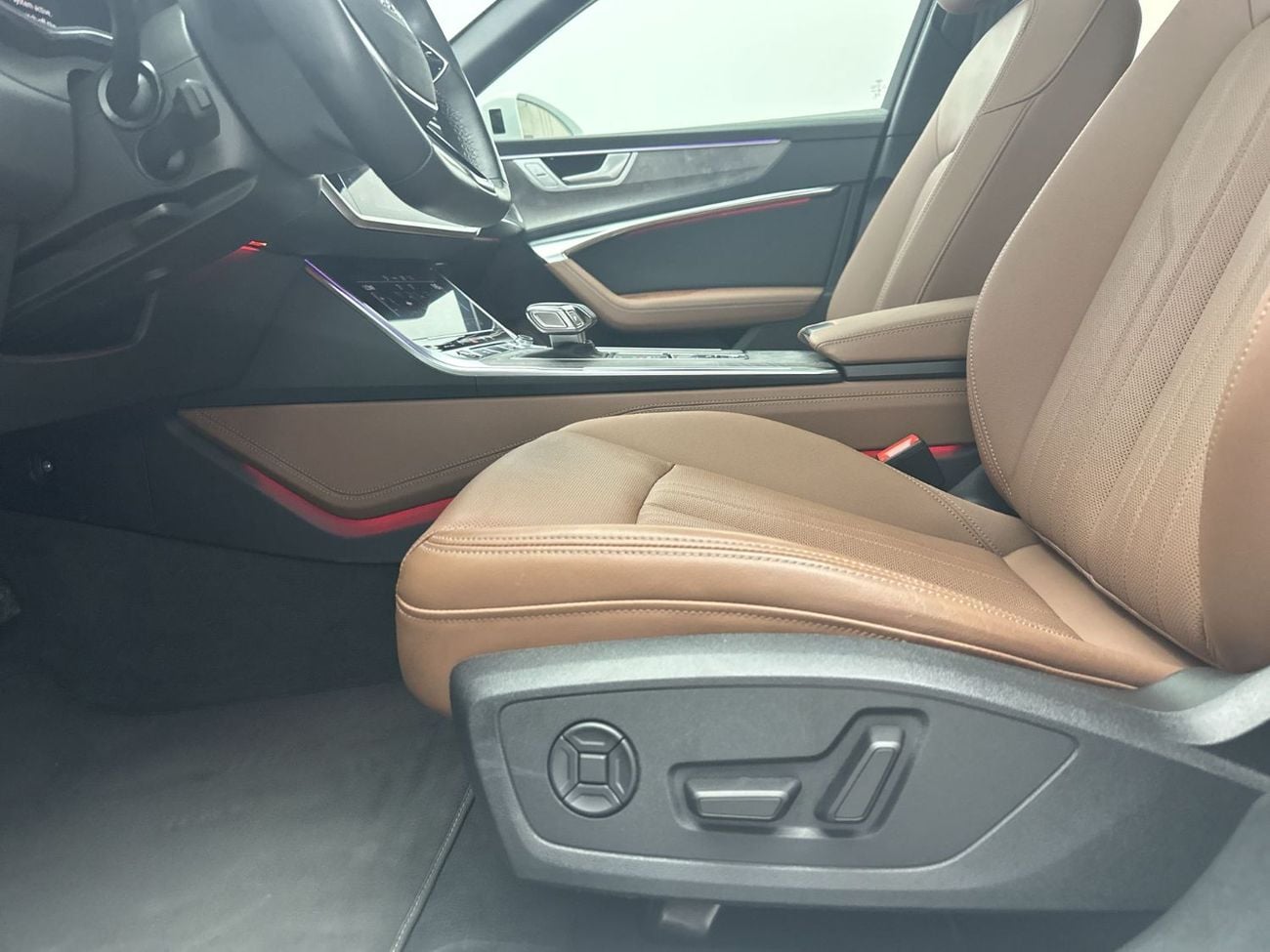 Audi A6 45 TFSI Design Quattro (245 HP) A6 Sedan 45 TFSI quat 245hp S line (Ref# 035521)
