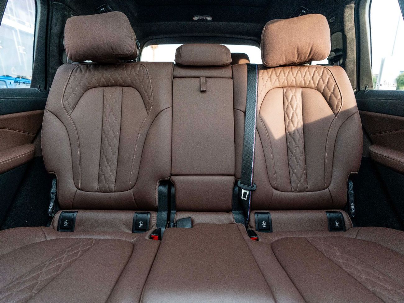 BMW X7 xDrive40i Luxury M Sport Package 3.0L