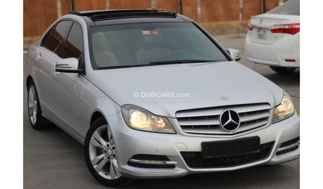 Mercedes-Benz C 200 Mercedes C200 2013 GCC Specefecation