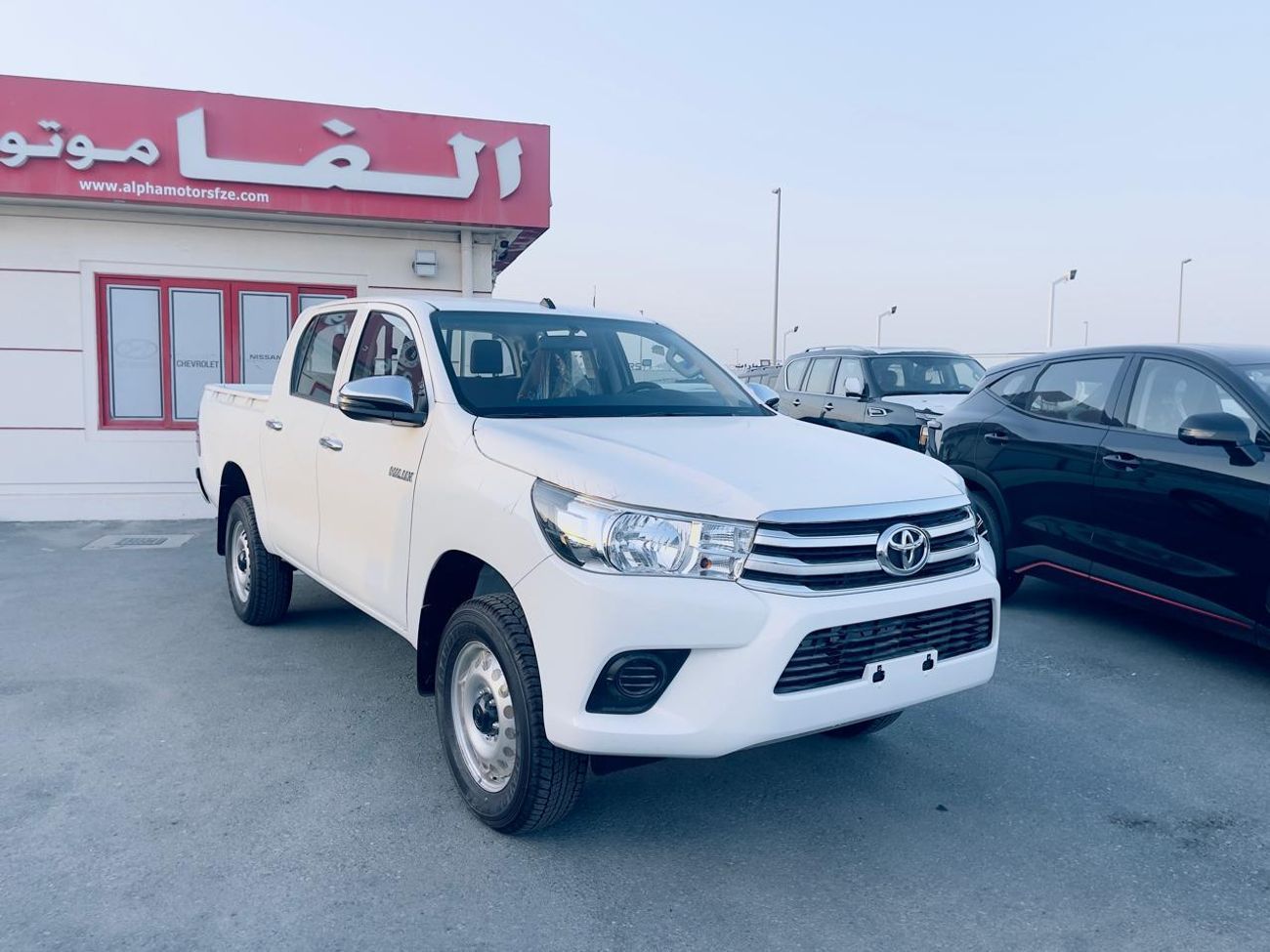 تويوتا هيلوكس GL 2.4L Double Cab Utility