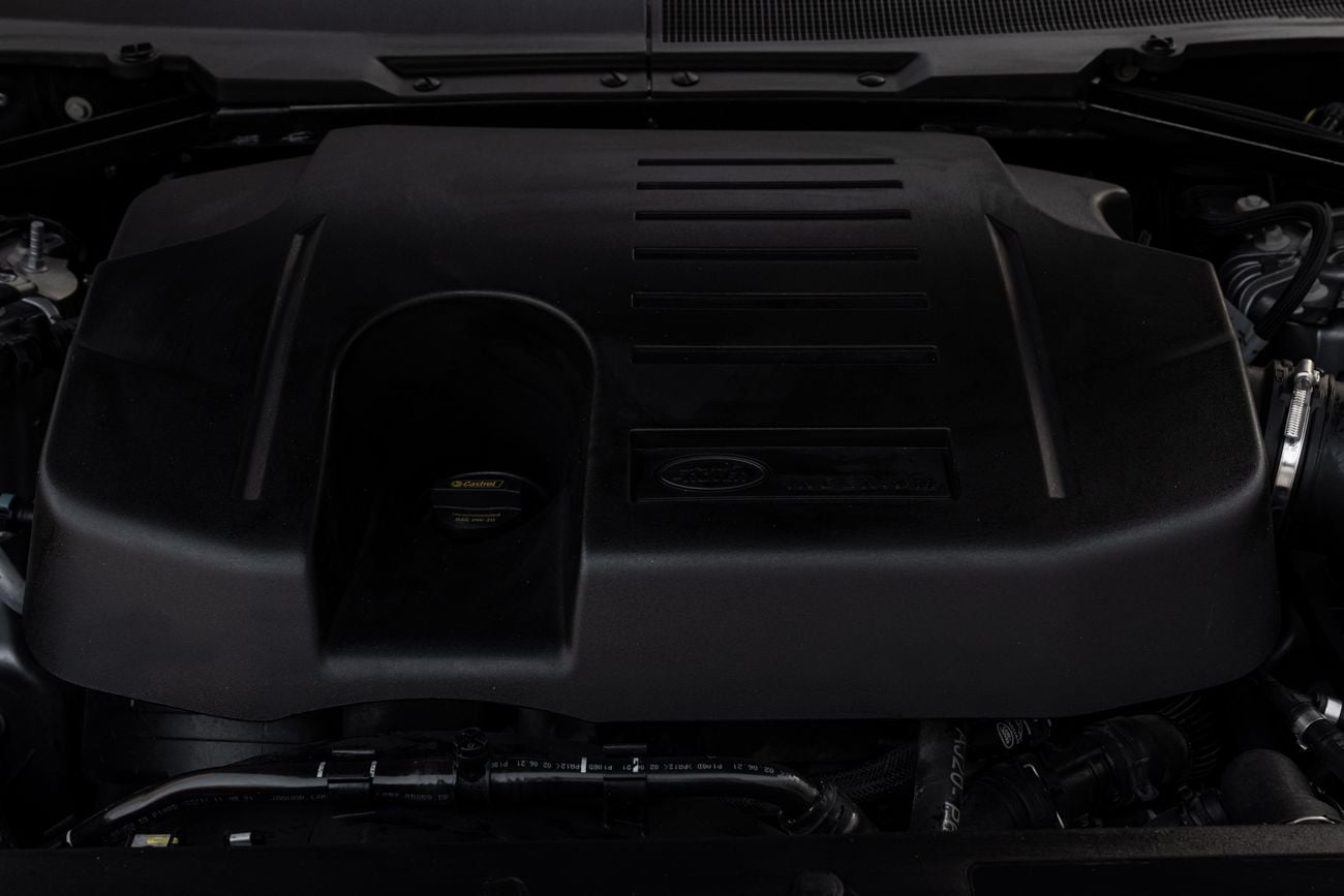Land Rover Defender Defender P400 HSE | 4,642 P.M | 0% Downpayment | LR Warranty!