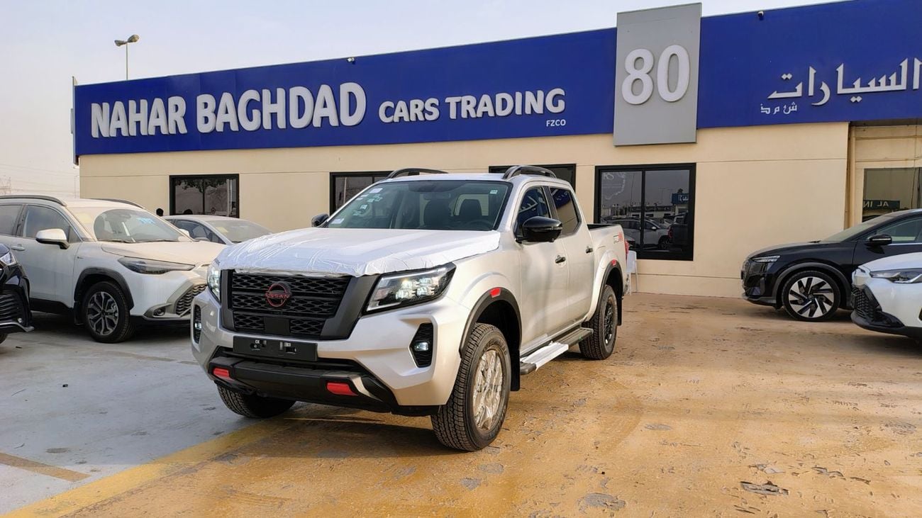 نيسان نافارا Std 2.5L RWD M/T