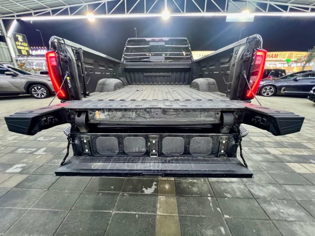 GMC Sierra GMC Sierra Denali HD v8 6.6 full option warranty one year