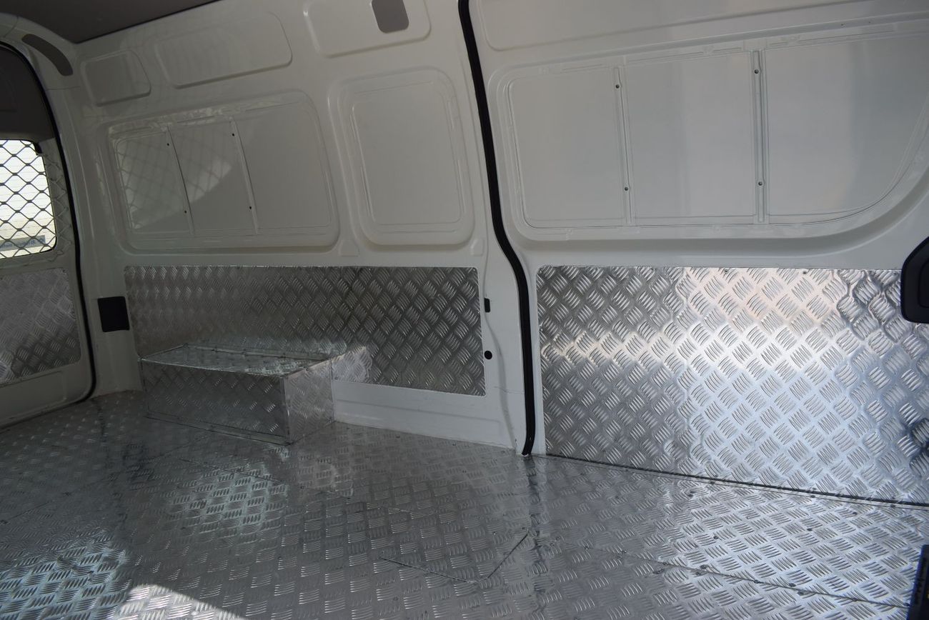 Toyota Hiace Toyota Hiace Highroof Van 2.7L , model:2023. Only done 6000 km