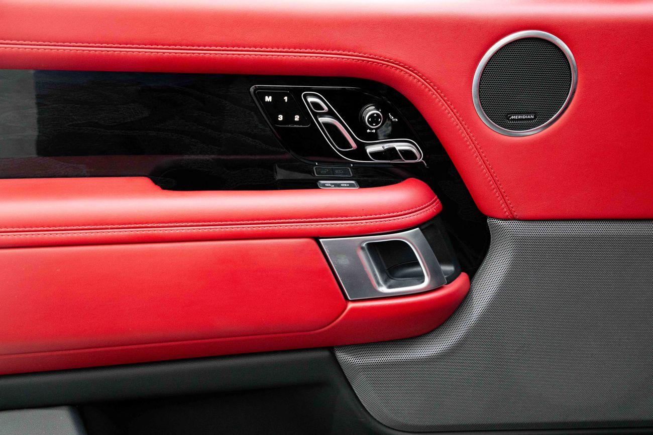 لاند روفر رينج روفر Range Rover Vogue SE Supercharged V8 | 3,525 P.M | 0% Downpayment | Perfect Condition! | Ramadan Off