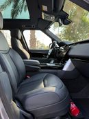 Land Rover Range Rover SE P360 3.0L RANGE ROVER VOGUE SE P360 | BRAND NEW | MODEL: 2025 | GCC SPECS | 5 YEARS WARRANTY AND