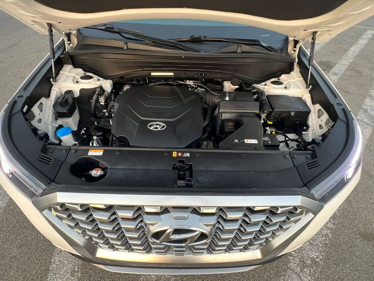 Hyundai Palisade 2021 Hyundai Palisade Sel - 3.8L V6 - Auto Trunk - Leather & Electric Seat - Key Engine Start Option