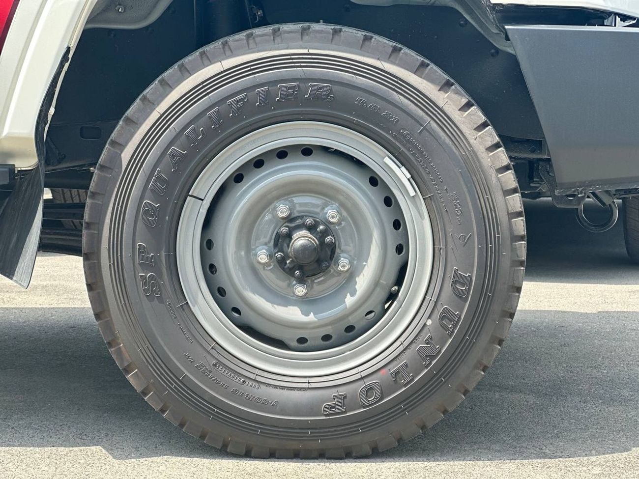 تويوتا لاند كروزر بيك آب LC79 دبل كابينة 4.0 لتر PTR ناقل حركة يدوي // 2025 // خيار قياسي مع نوافذ كهربائية // عرض خاص // من