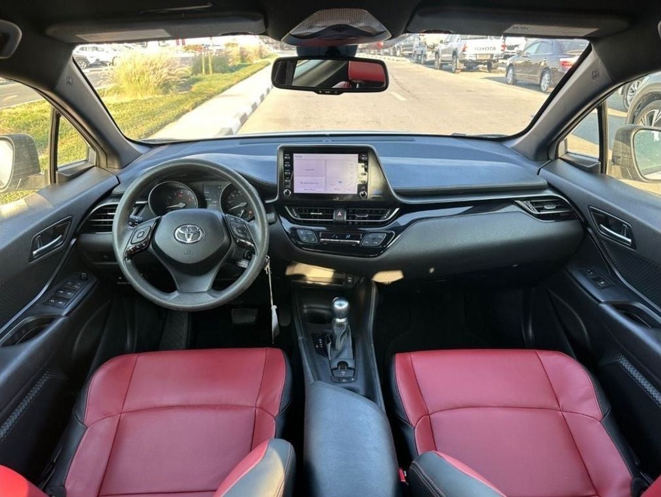 تويوتا CHR XLE