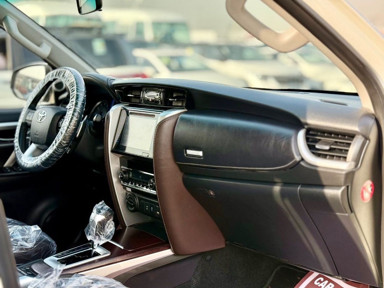 تويوتا فورتونر Toyota Fortuner Model 2018 fuel petrol V6 left hand drive