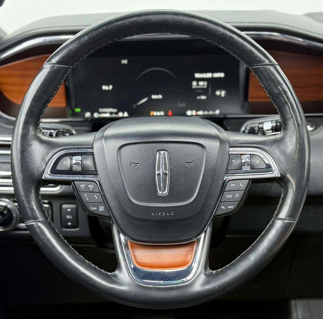 Lincoln Navigator Presidential 3.5L 2019 Lincoln Navigator Presidential, Warranty, Full Lincoln Service History, 8 Sea