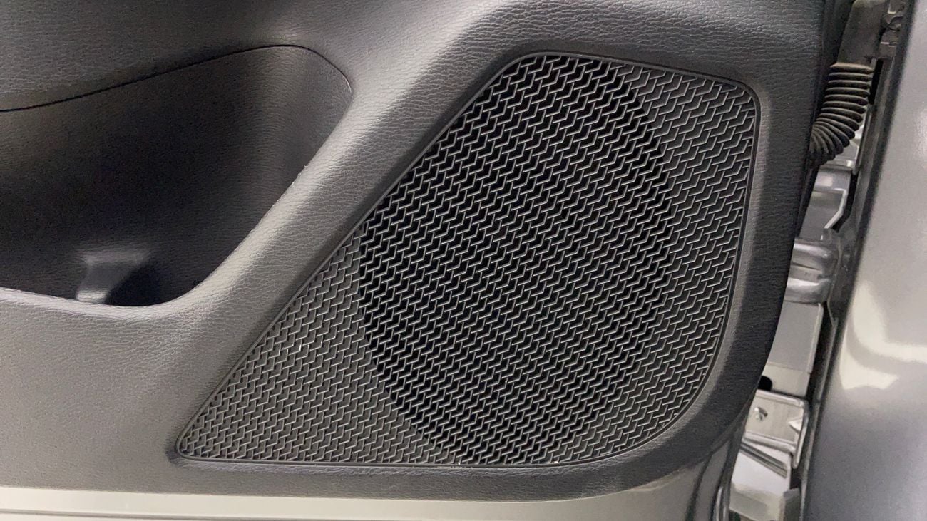 Mitsubishi Outlander 2.5L GLX Mid Line 2023 GLX MID LINE | AED 1049/Month | 0 DP | 30 Day Return | Warranty | Service His