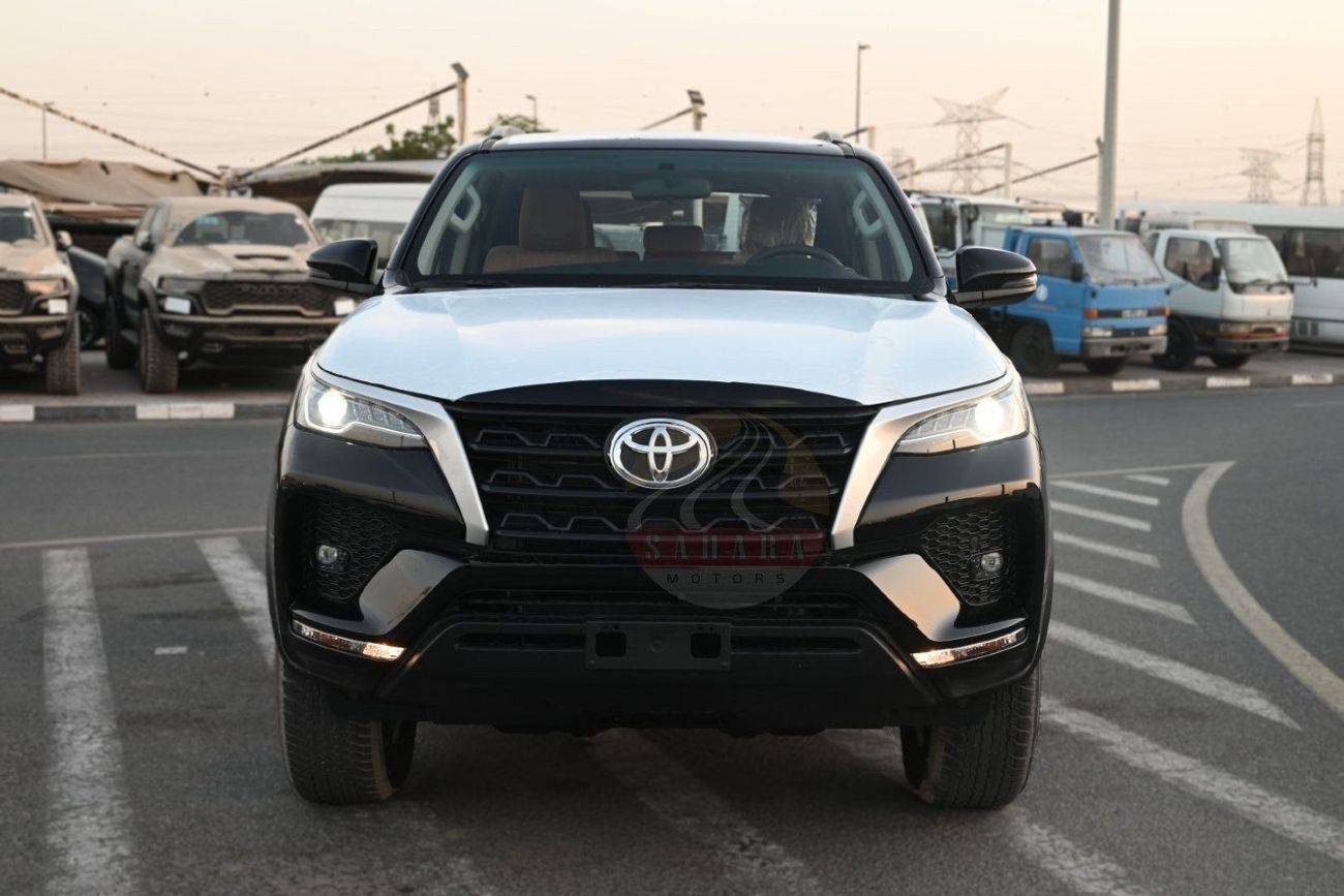 تويوتا فورتونر Toyota Fortuner EXR 2.7L Petrol Automatic