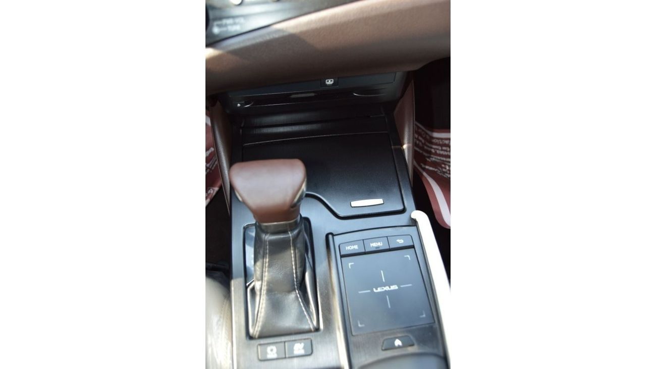 Lexus ES 300 Hybrid ES300H