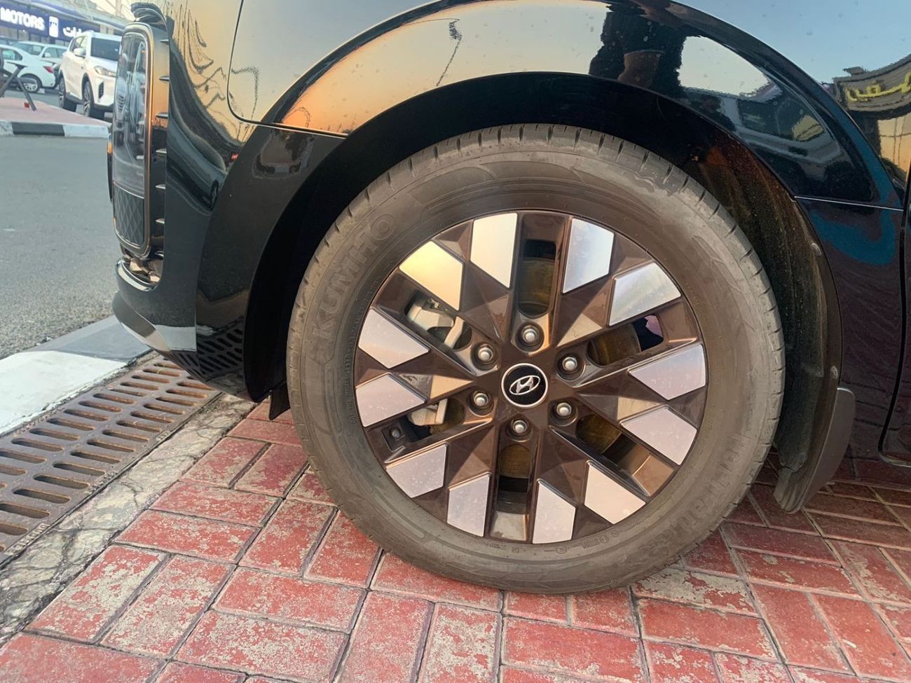 Hyundai Staria 2023 Hyundai Staria Premium C.E.O Edition 2.2L CRDI Automatic AWD