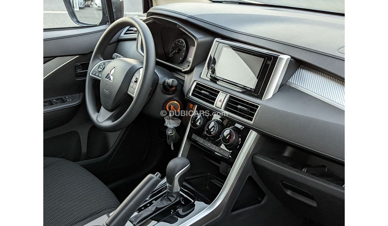 Mitsubishi Xpander MITSUBISHI XPANDER 1.5L MIDLINE 2022