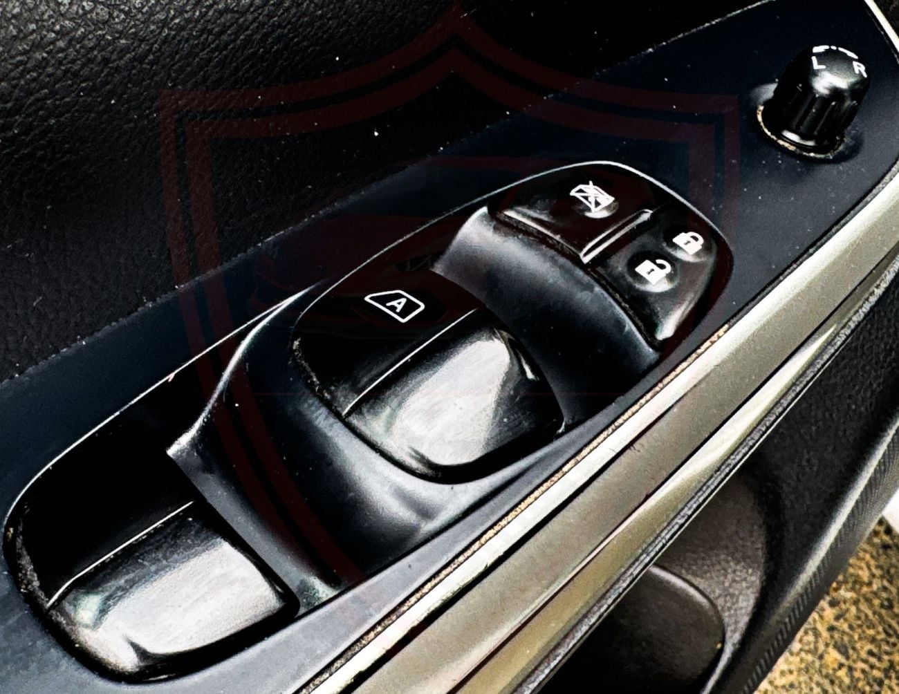 Nissan Navara Std 2.5L 4WD A/T Nissan Navara | 2.5 L | 2022 | GCC | Accident-Free | In Excellent Condition | 924 P