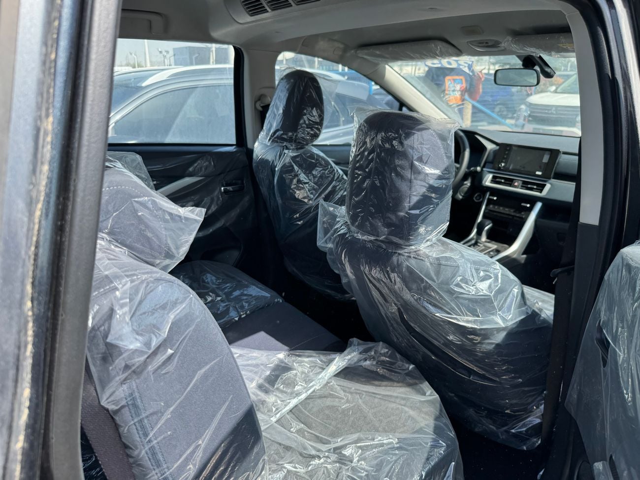 Mitsubishi Xpander Cross