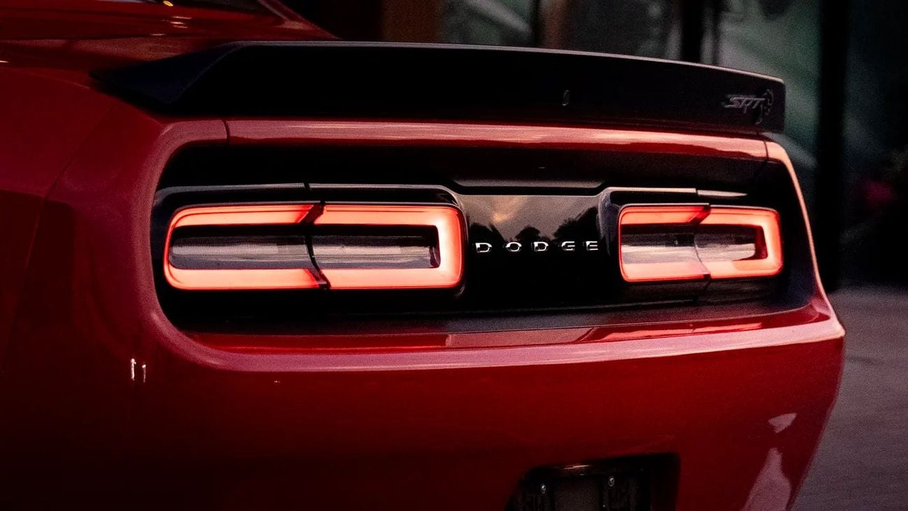 دودج تشالينجر SRT Hellcat | Very Clean and Low Mileage | Full Service History | PPF