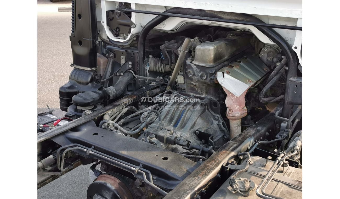 Mitsubishi Fuso Canter 4.2L, Diesel, Manual Grear Box, Front A/C, Dual Battery (LOT # 6452)