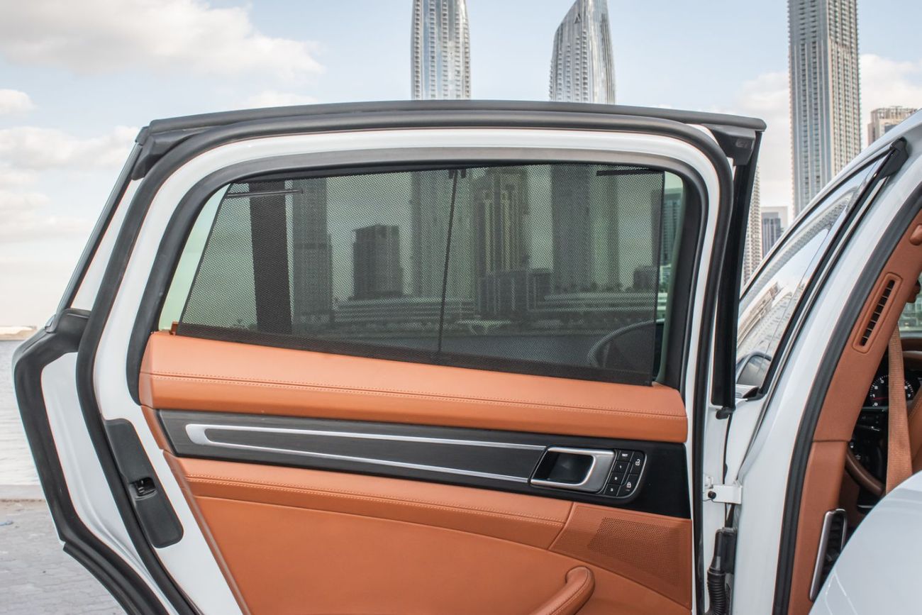 بورش باناميرا 4 3.0L