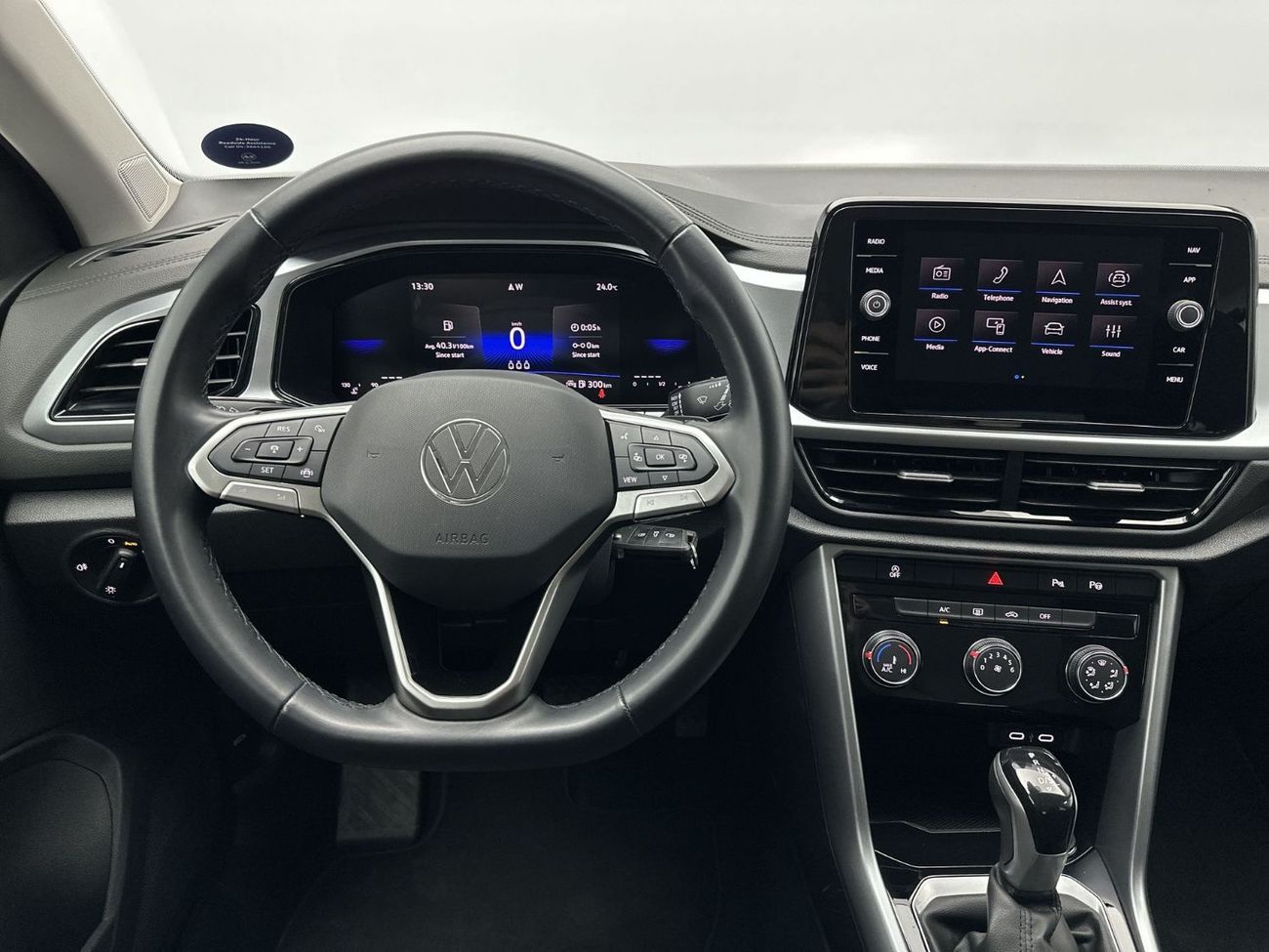 فولكس واجن T ROC LIFE 1.4L | AED 63,900 Only! | MARKET BEST PRICE | VW Certified