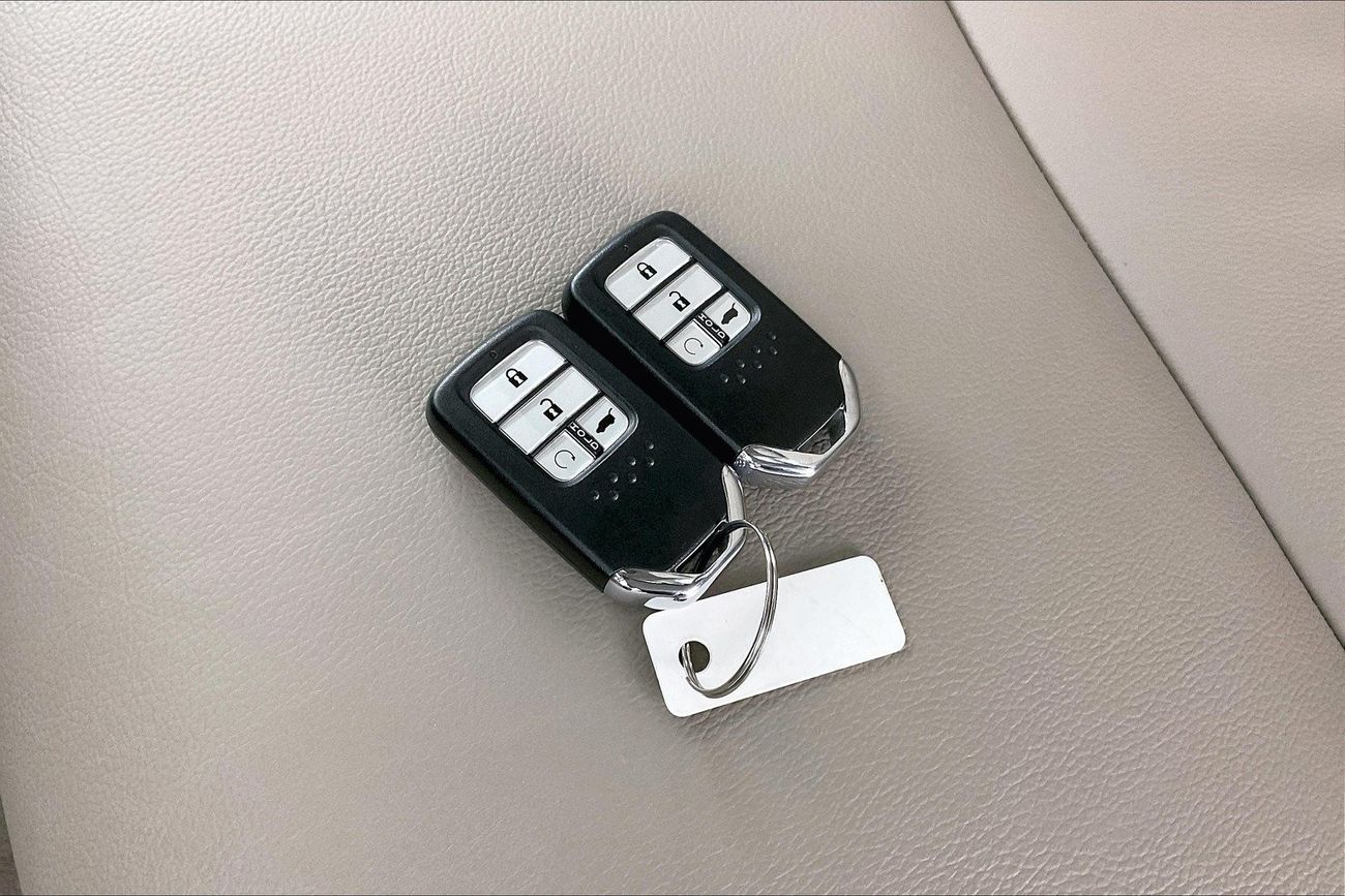 Jeep Grand Cherokee Limited Plus| 1 year free warranty | Exclusive Eid offer