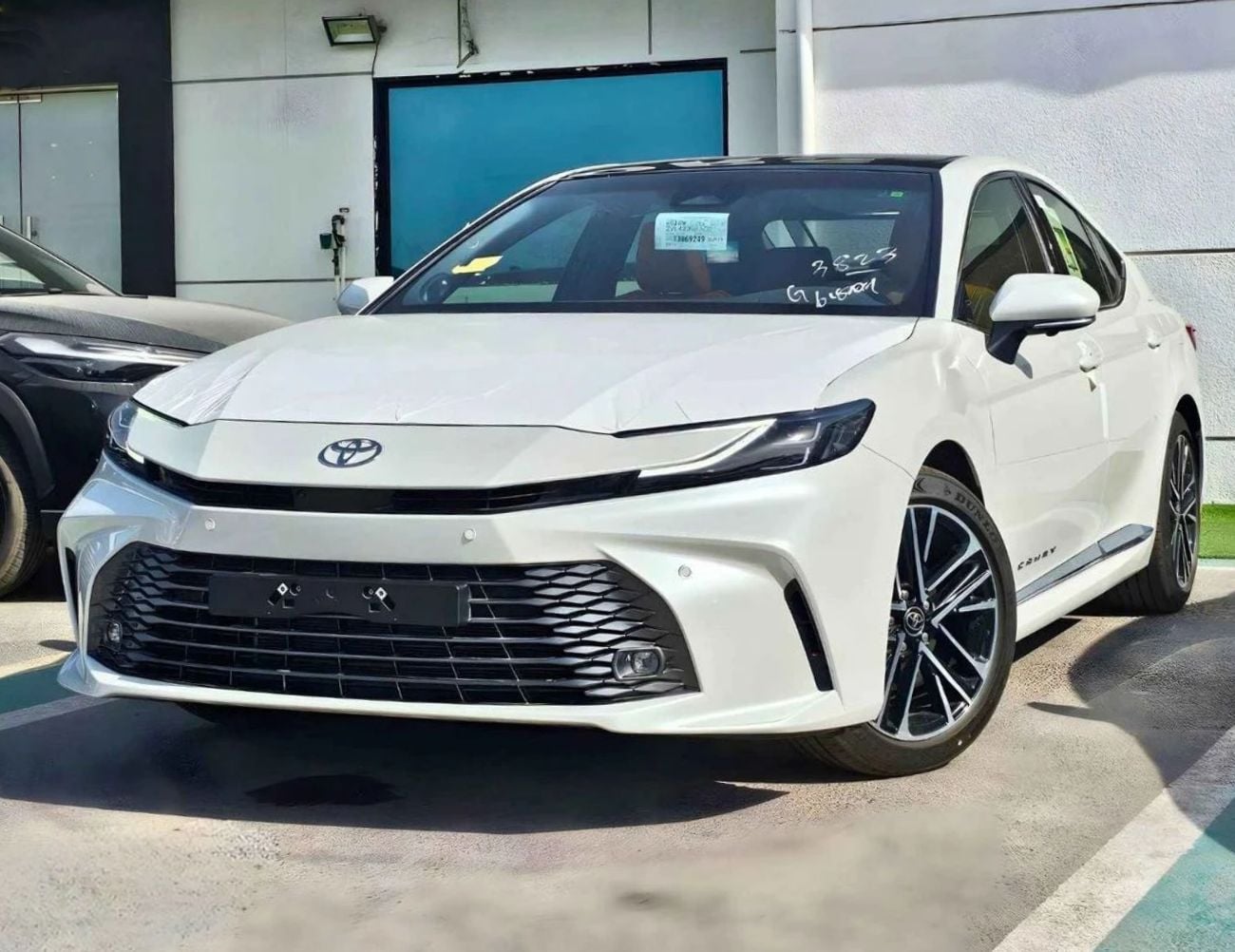 Toyota Camry 2026 Toyota Camry lumiere 2.5L Hybrid AT